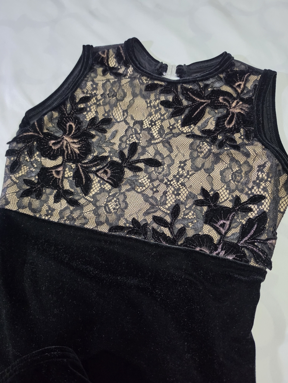 Details Dancewear with Lace and Embroidered Velvet Bodysuit Leotard Size Med - Picture 13 of 13